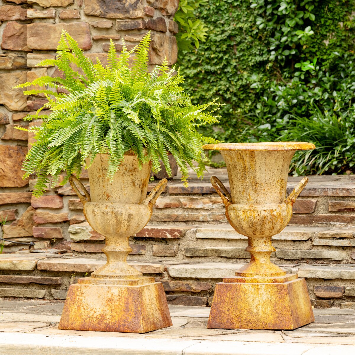 Estate Garden Urn